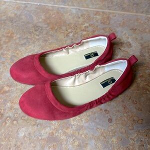 “Daily Shoes” 👞 red comfy ballerina style flats